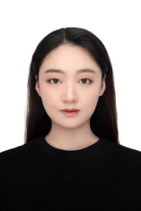 ​强靖莹